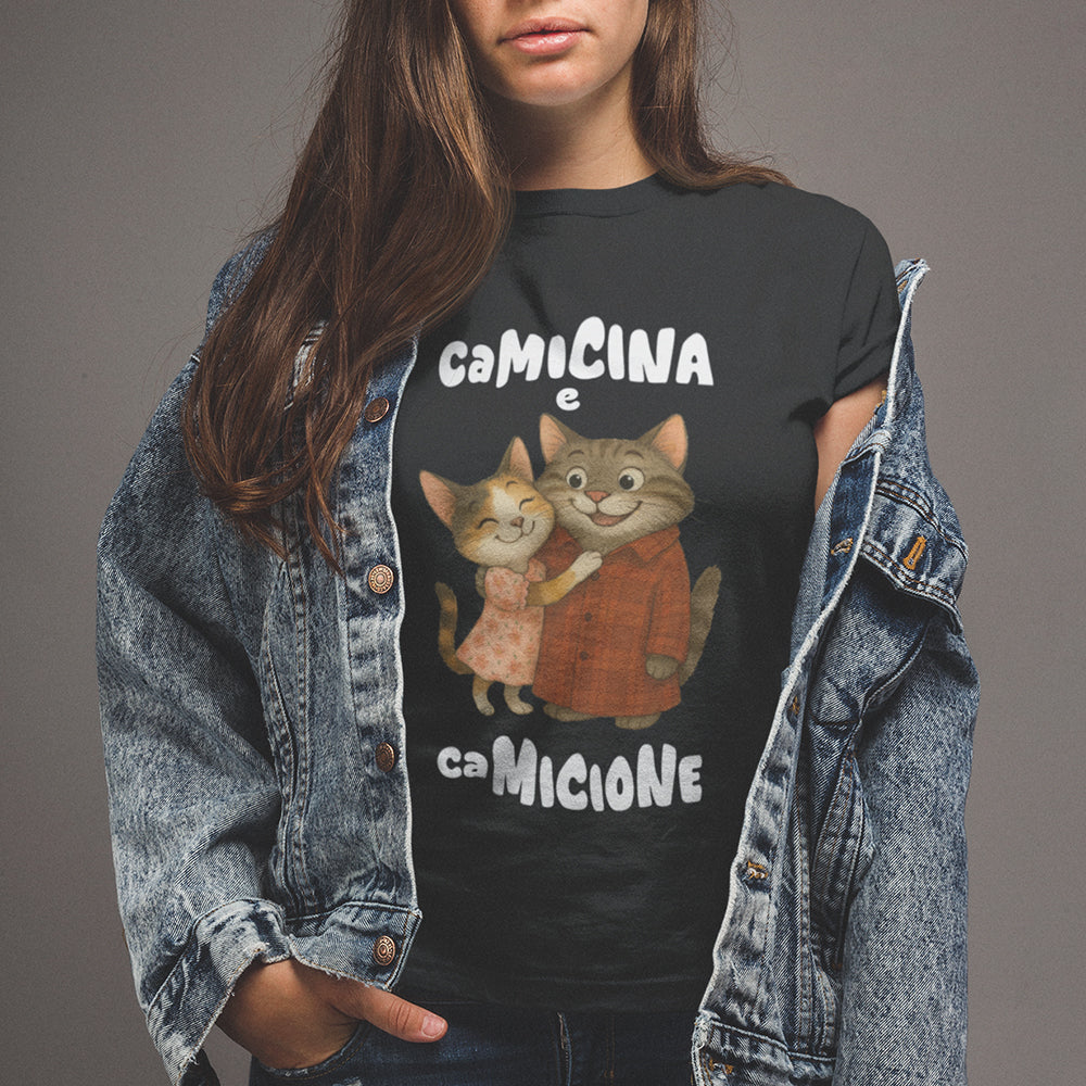 T-Shirt Unisex Camicina e Camicione abbracciati