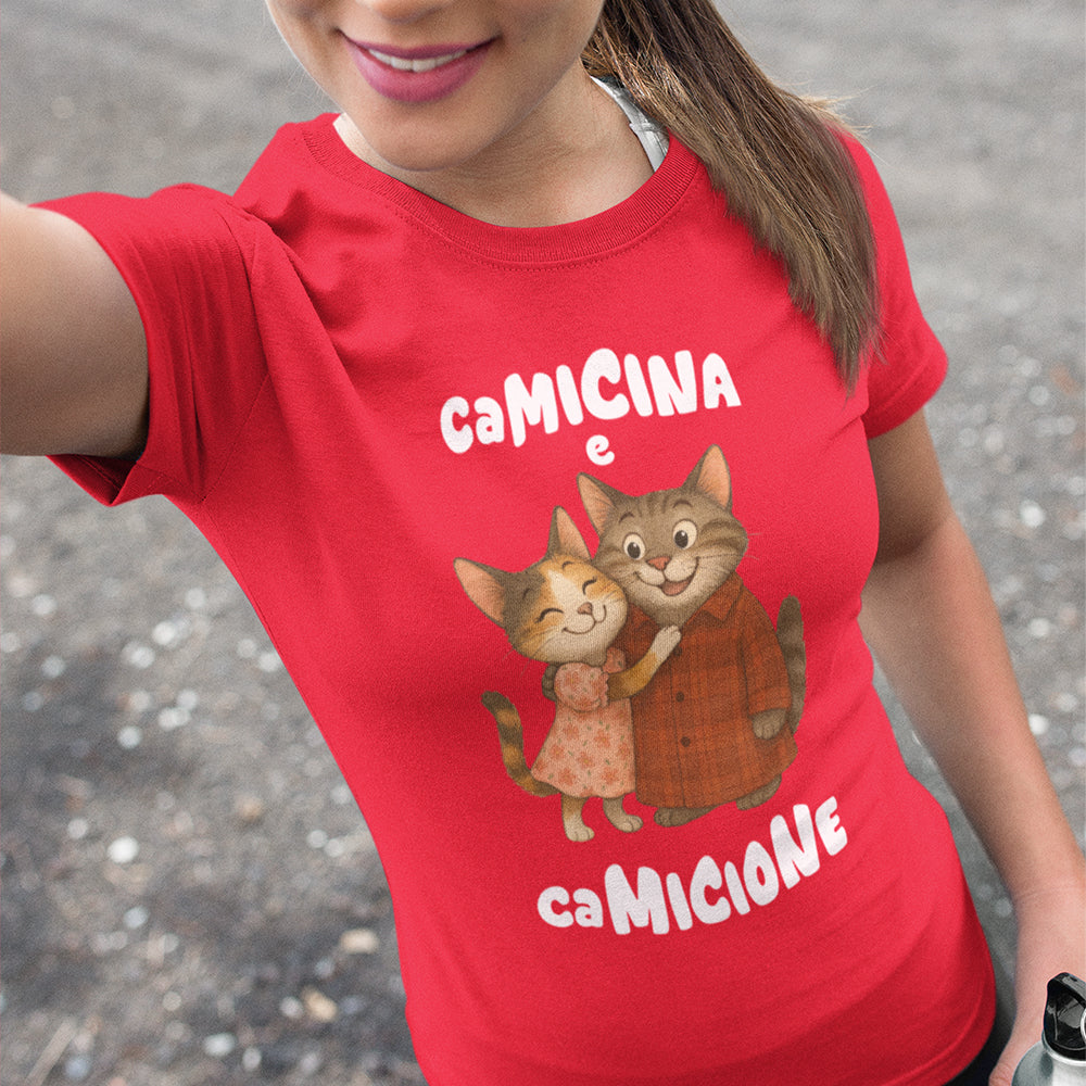 T-Shirt Unisex Camicina e Camicione abbracciati